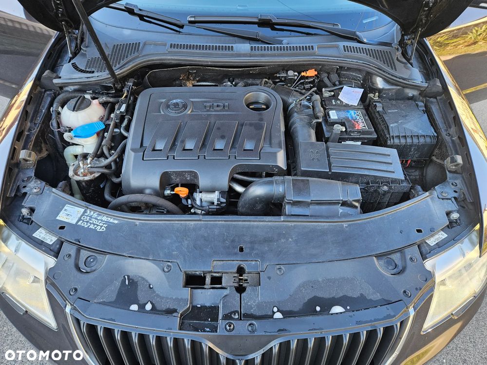 Skoda Superb 2.0 TDI DSG Elegance - 13