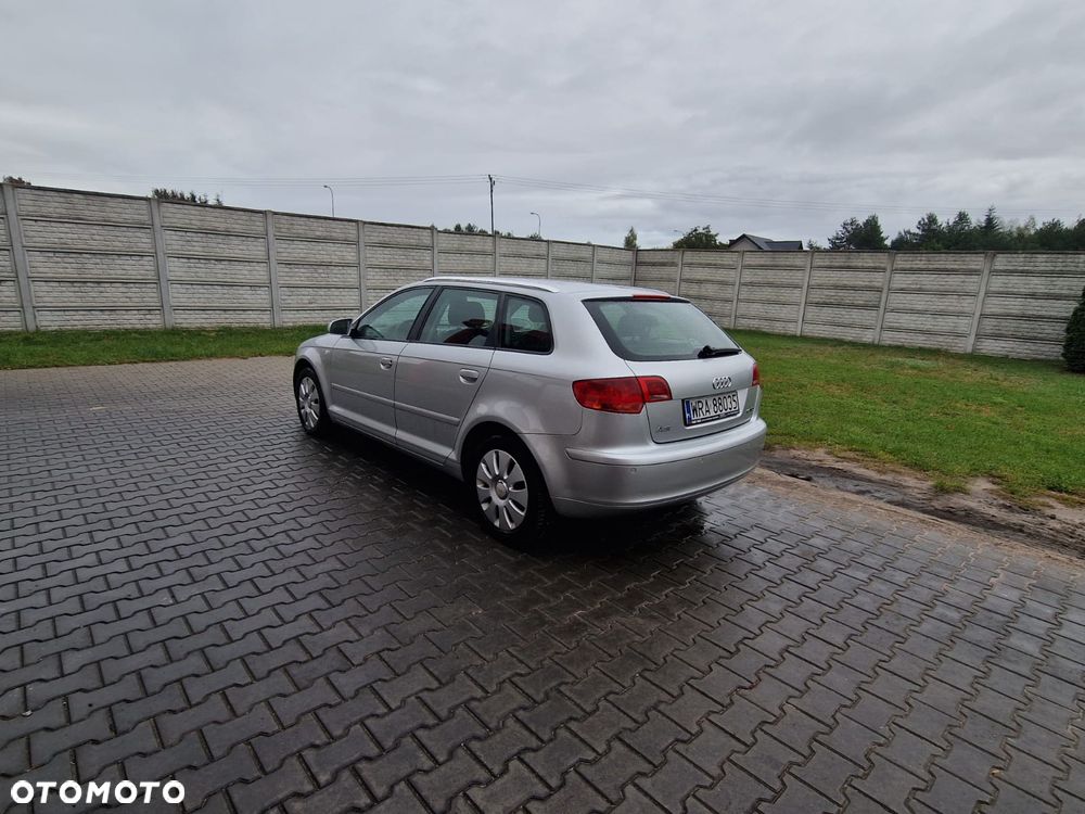 Audi A3 Sportback 1.9 TDI Attraction - 3