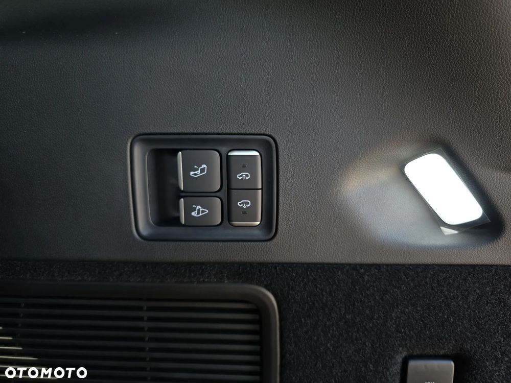 XPeng G9 94.6 kWh AWD Performance - 31