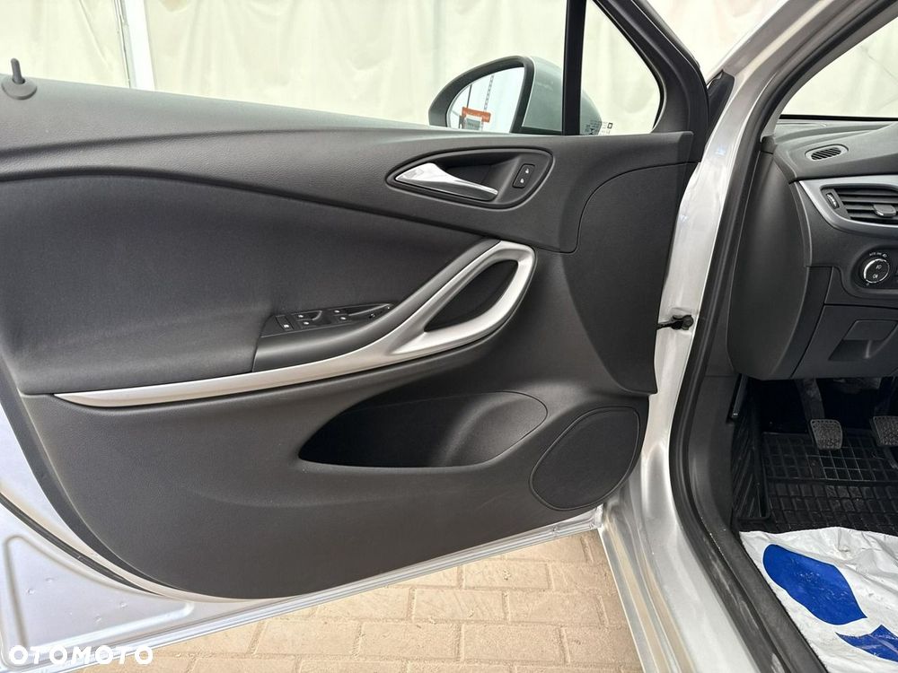 Opel Astra - 11