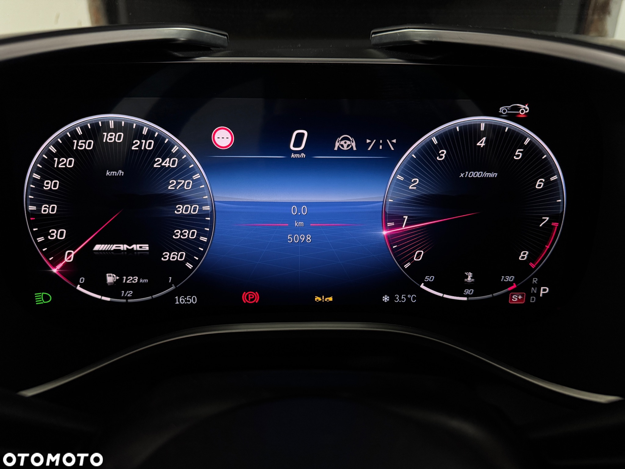 Mercedes-Benz SL AMG 63 4-Matic+ - 24