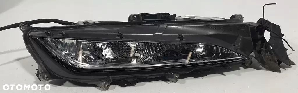 Lexus RX Halogen Prawy MDE1335444R - 1
