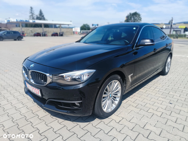 BMW Seria 3 328i Touring xDrive Sport-Aut