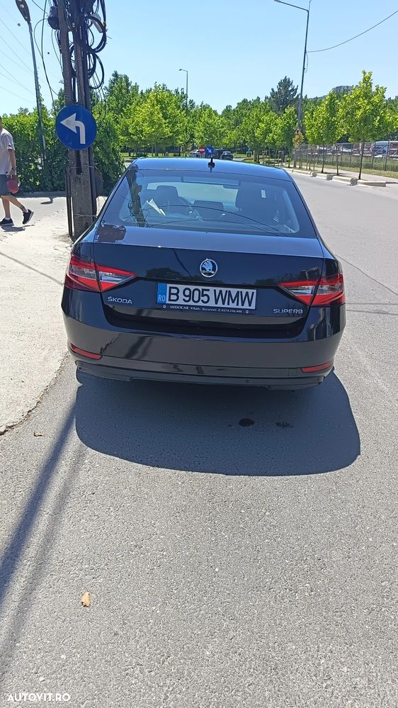 Skoda Superb 1.4 TSI DSG Ambition - 2