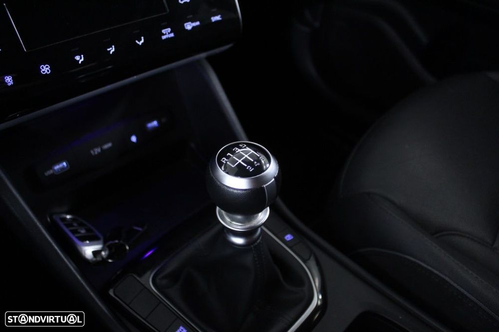 Hyundai Tucson 1.6 CRDi Vanguard - 29