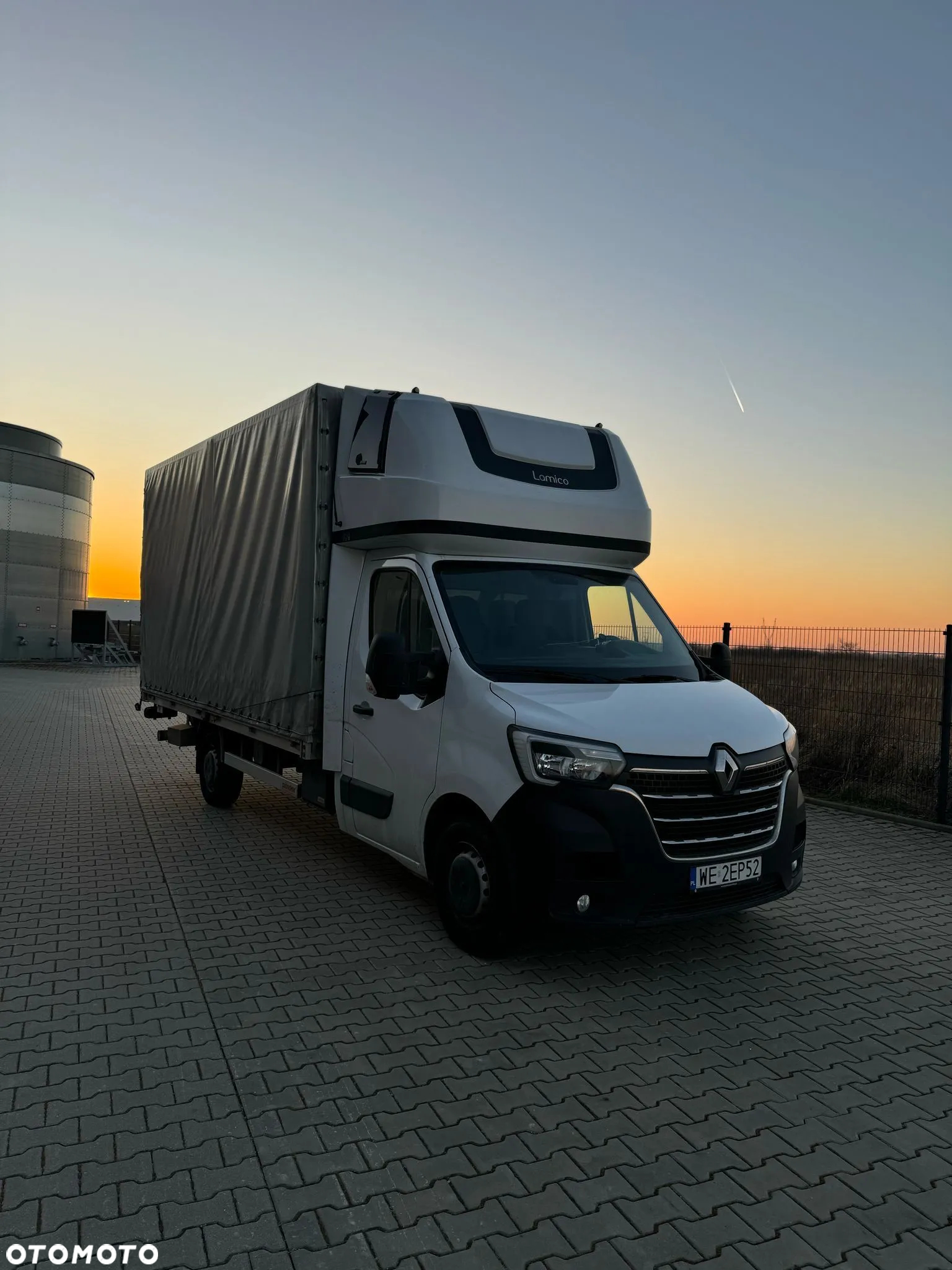 Renault Master Plandeka winda DHolandia - 2