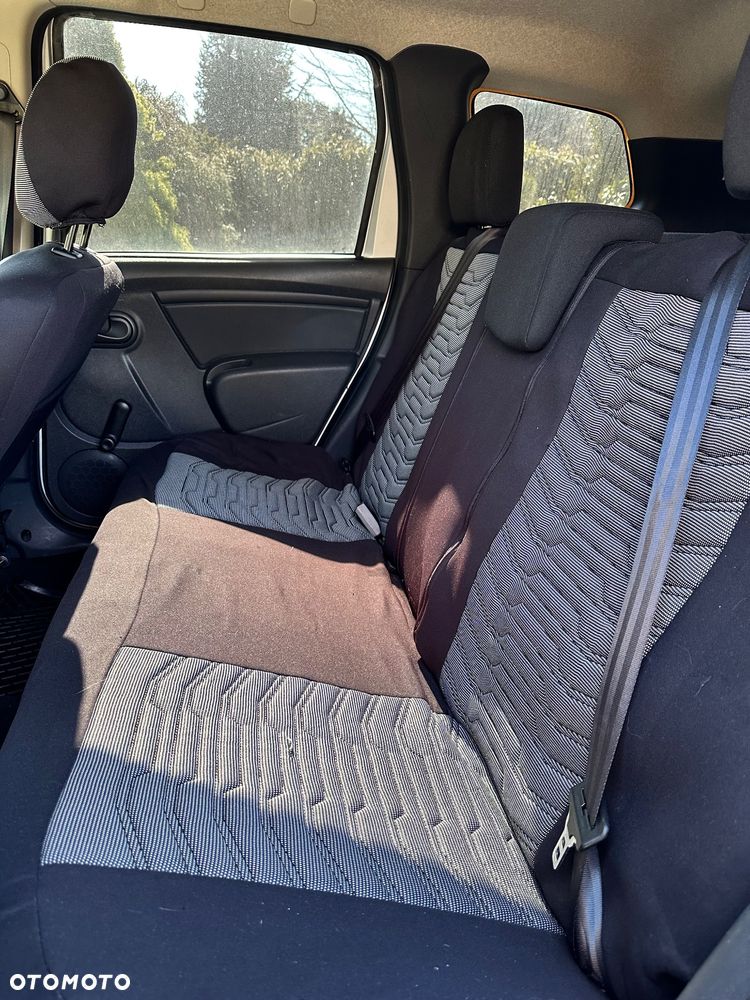 Dacia Duster 1.6 16V 4x2 Destination - 9