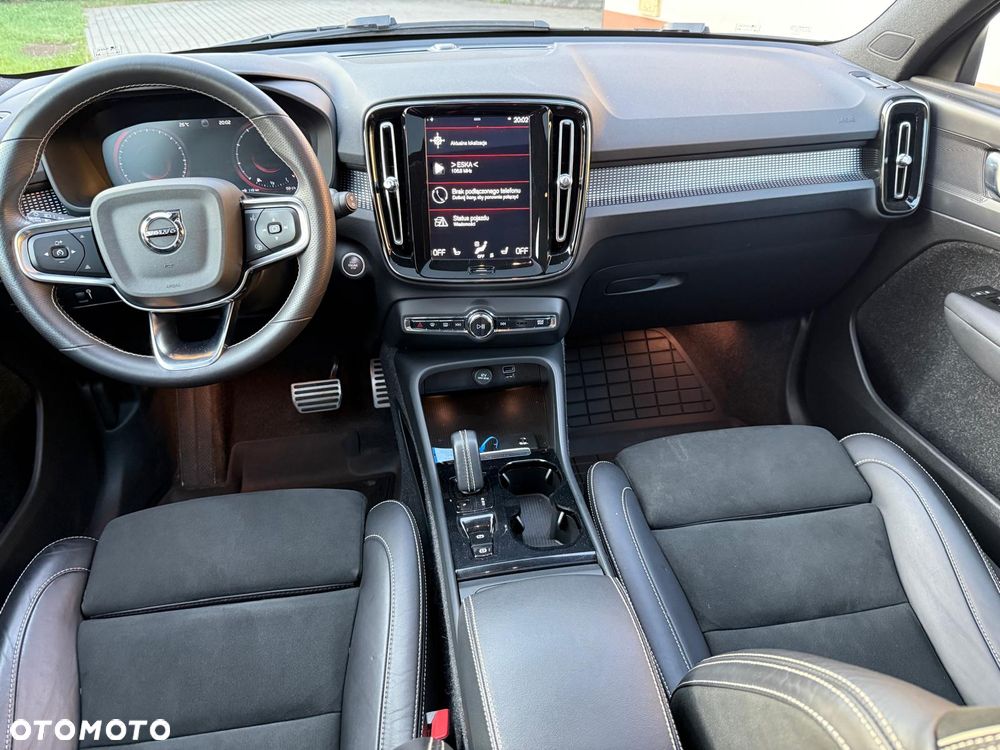 Volvo XC 40 T5 AWD R-Design - 21