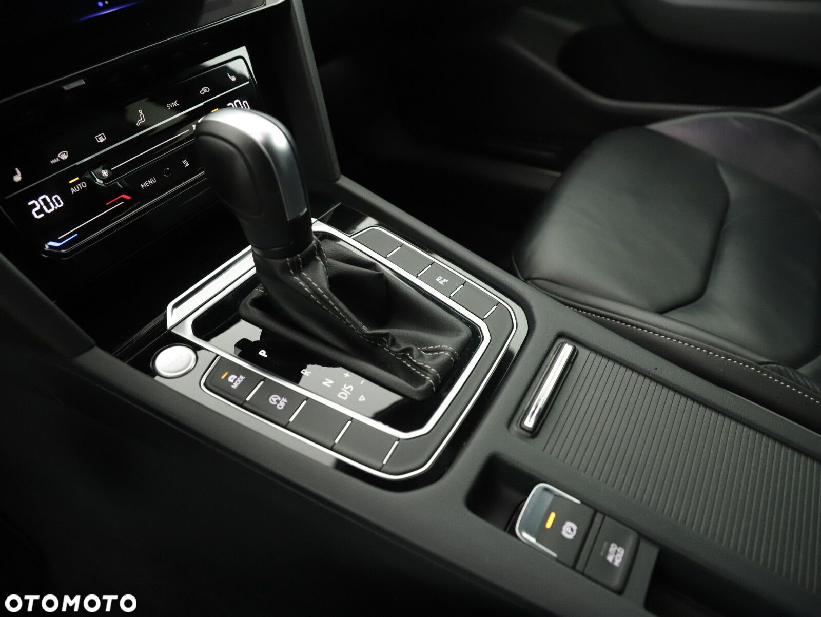 Volkswagen Arteon 2.0 TDI 4Motion R-Line DSG - 15