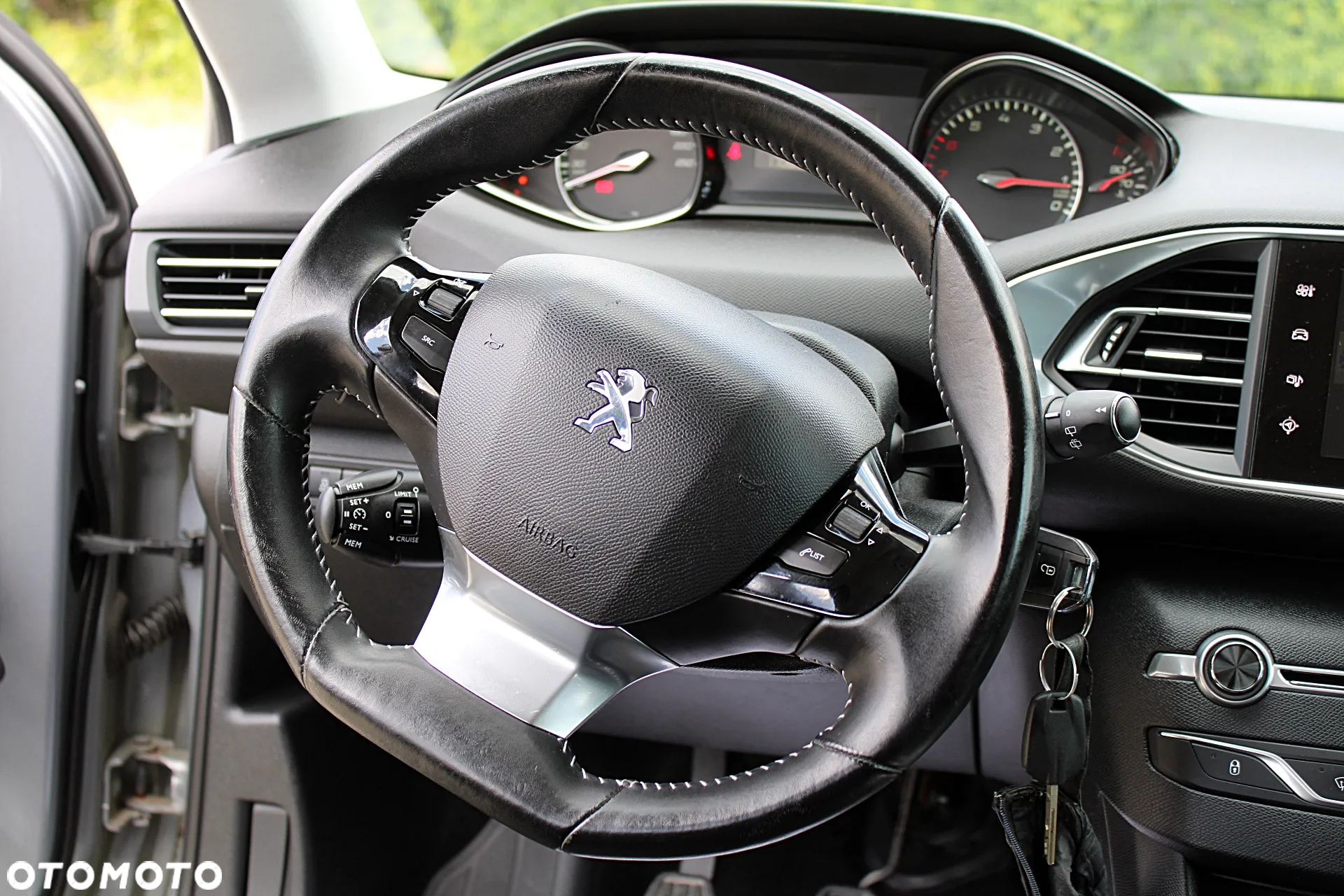 Peugeot 308 - 16