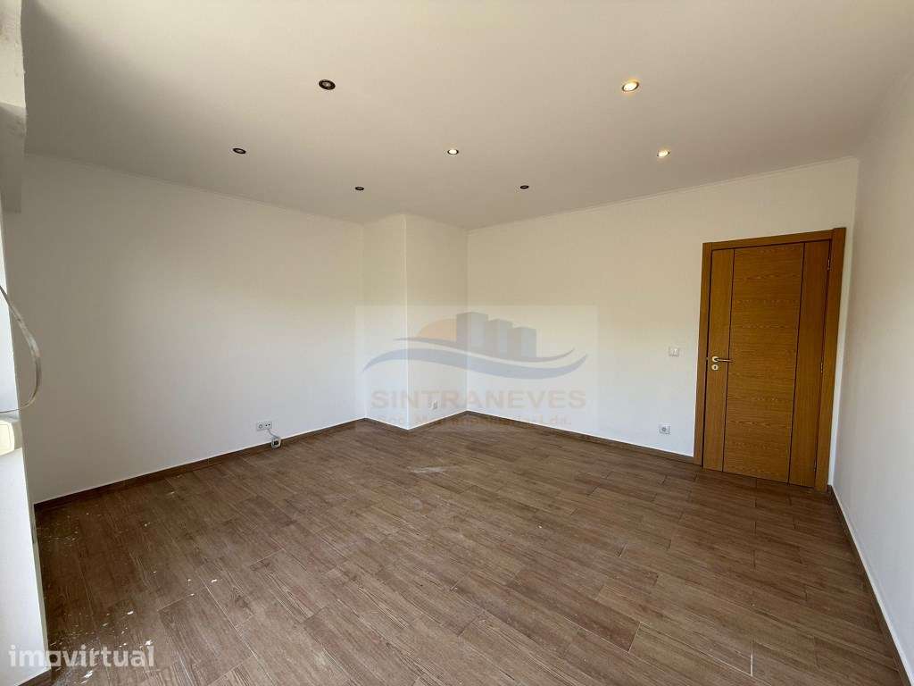 Apartamento T3 com excelentes áreas totalmente remodelado em locali... - Grande imagem: 5/35