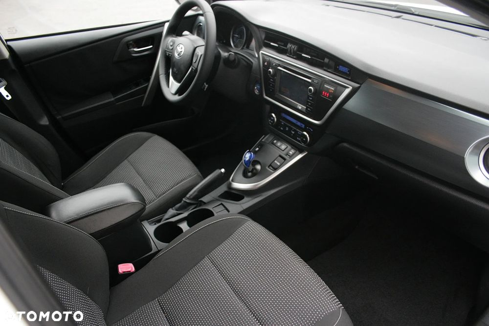 Toyota Auris - 17