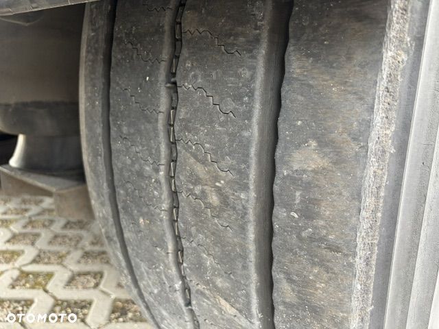 Schwarzmuller Kurtyna, SAF, oś podnoszona - 8