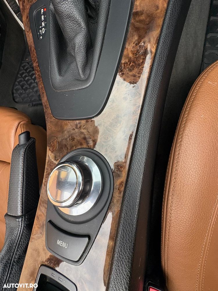 BMW Seria 3 325d Aut. - 14