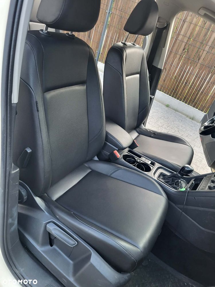 Volkswagen Touran - 13