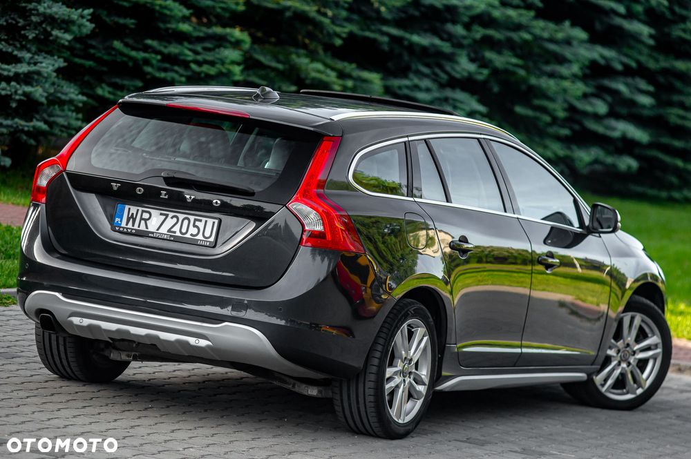 Volvo V60 D3 Geartronic RDesign - 12