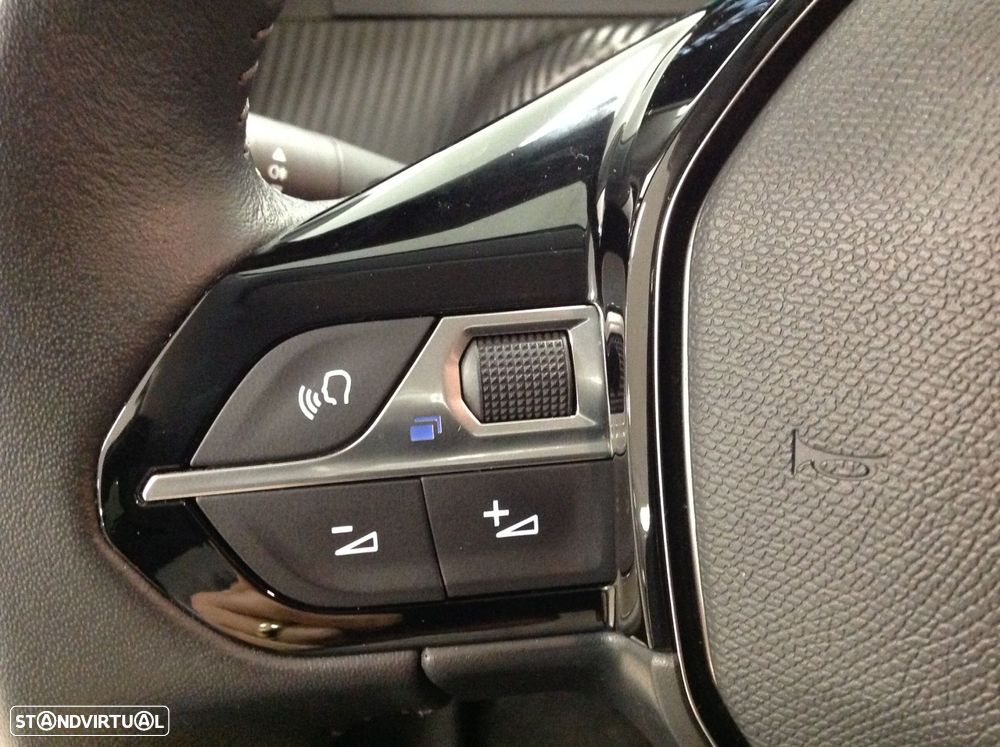 Peugeot 208 1.2 PureTech Allure - 49