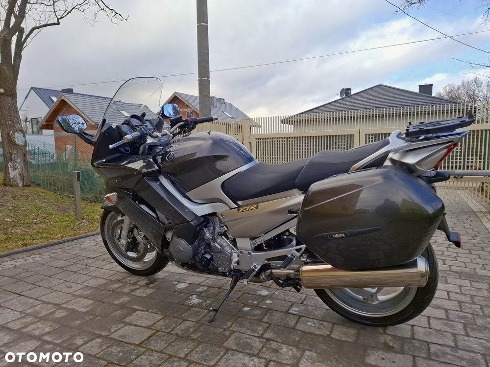 Yamaha FJR - 21