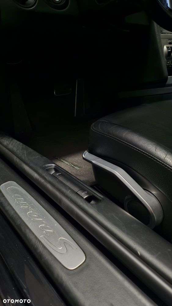 Porsche 911 Carrera S Tiptronic - 16