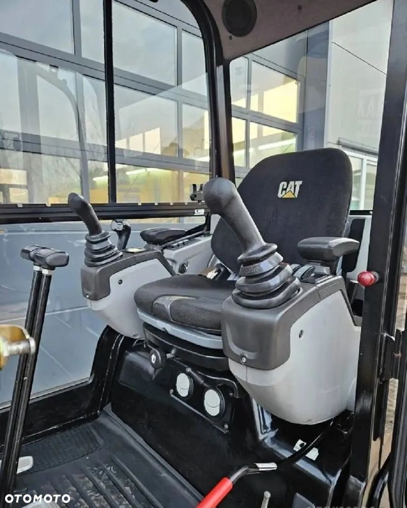 Inny 301.7 D|Caterpillar|1,7t+3łyżki,3cyl| - 3