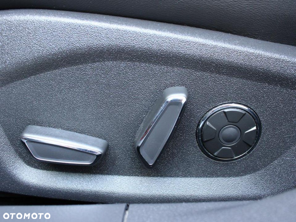 Ford Mondeo - 24