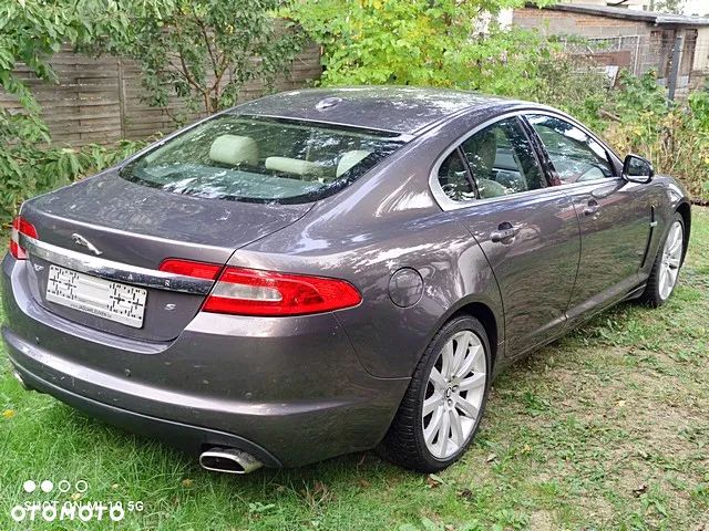 Jaguar XF 3.0 V6 D Luxury - 8