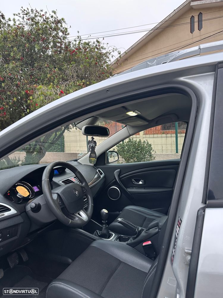 Renault Mégane Sport Tourer 1.5 dCi Dynamique - 4