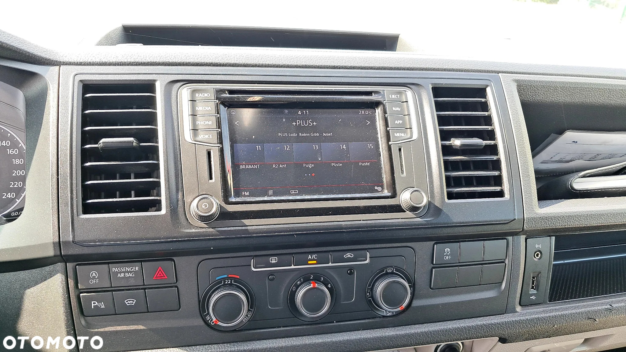 Volkswagen Transporter - 8