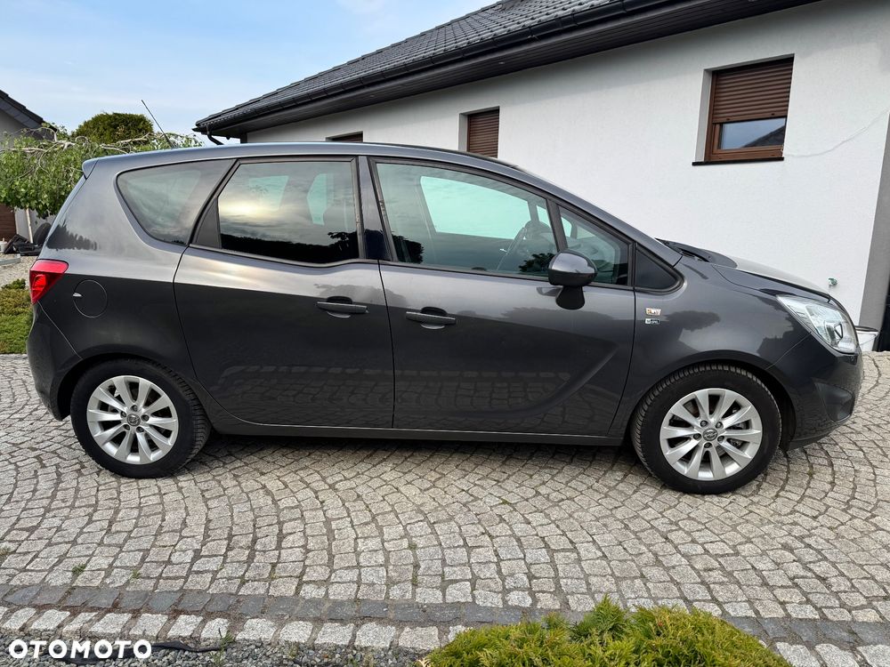 Opel Meriva - 10