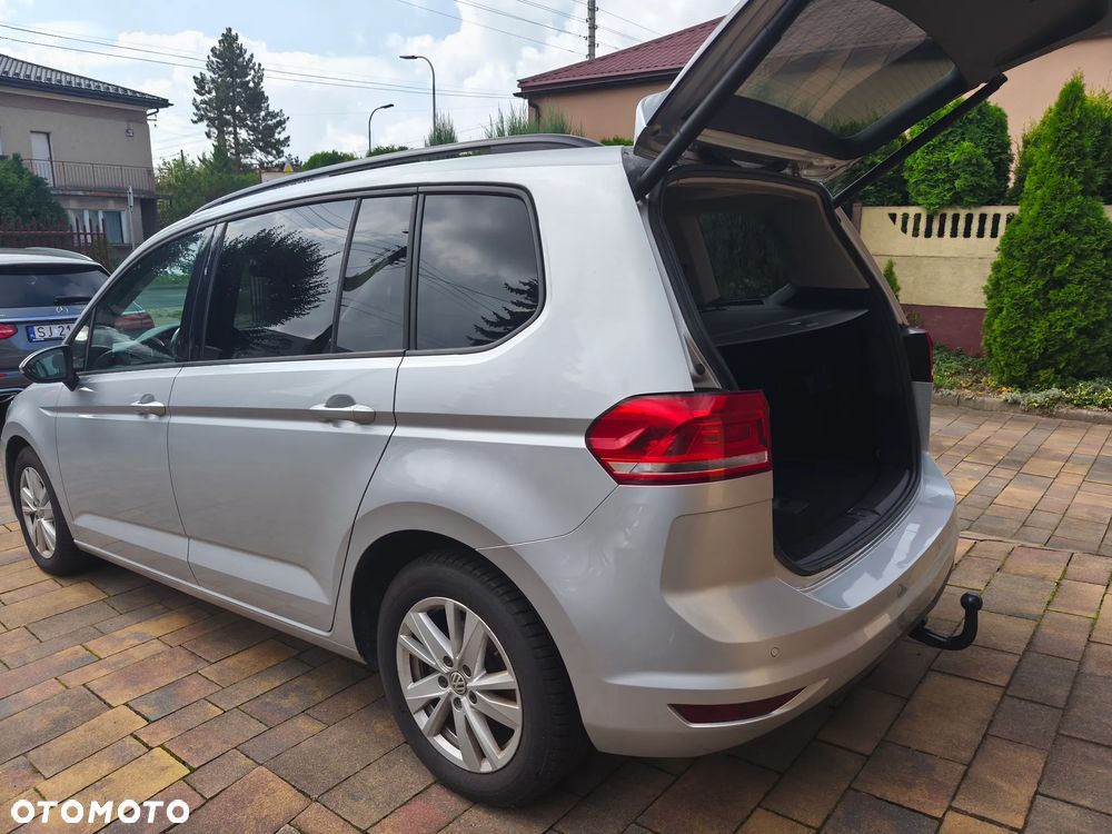 Volkswagen Touran 1.5 TSI EVO Trendline - 9