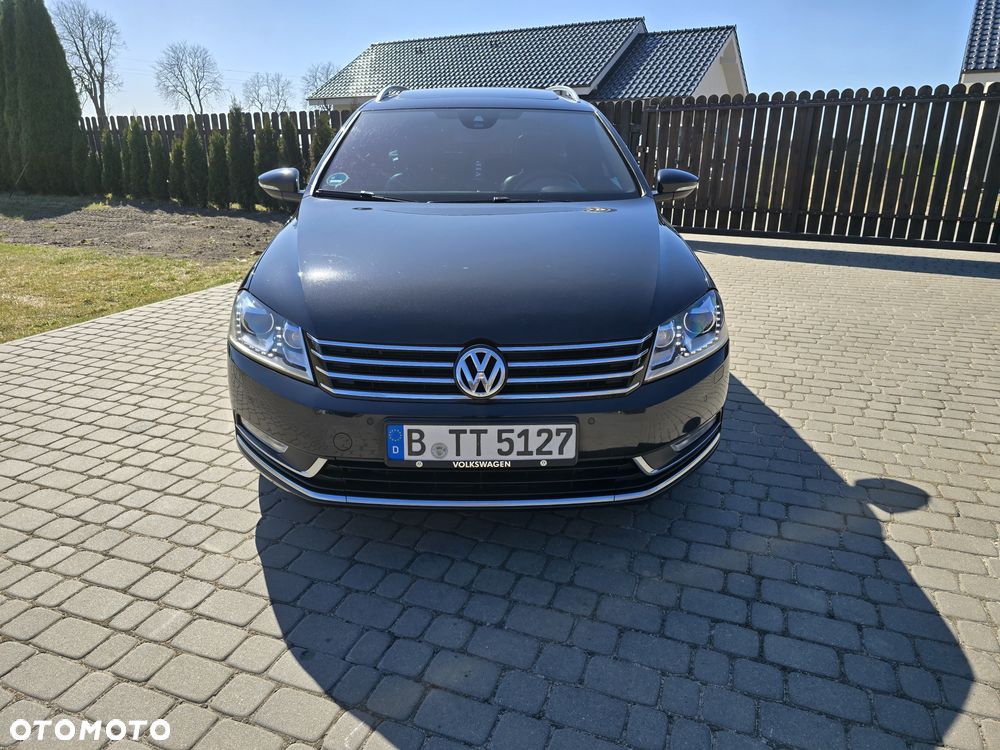 Volkswagen Passat - 11
