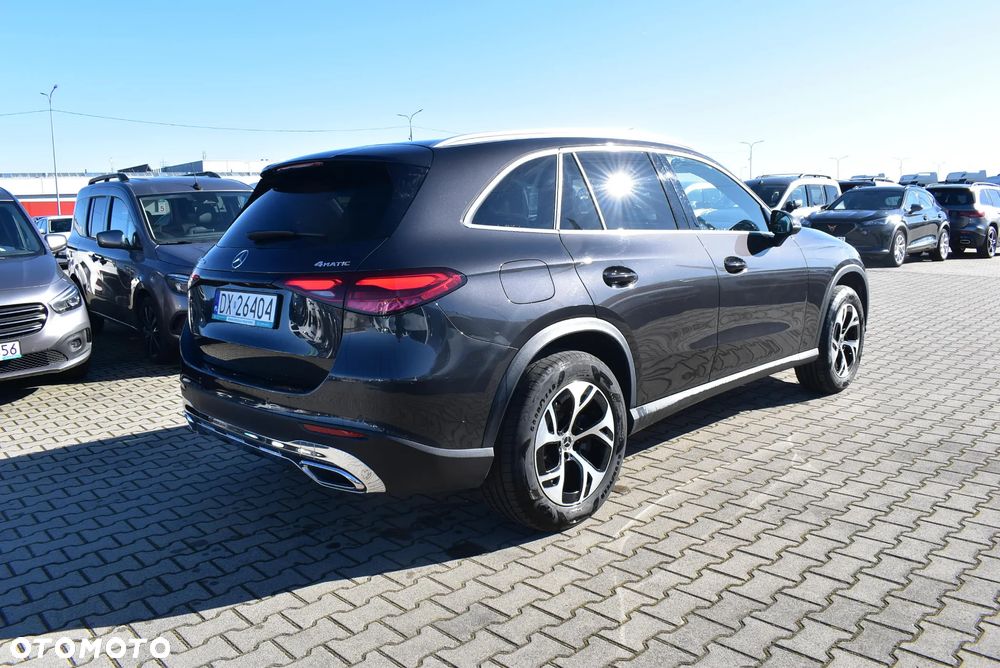 Mercedes-Benz GLC 300 de PHEV 4-Matic Avantgarde - 6