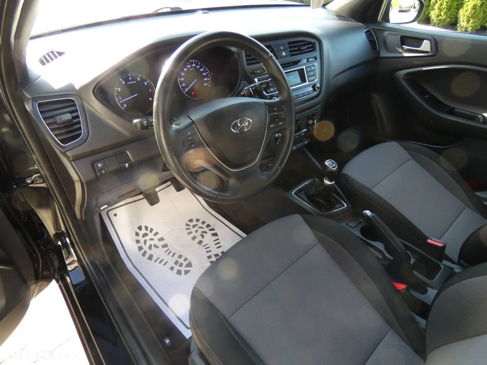 Hyundai i20 1.2 Passion Plus - 20