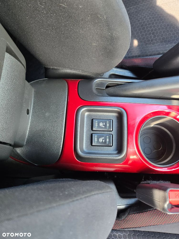 Nissan Juke 1.6 DIG-T ALL-MODE 4x4i Xtronic 360 - 27