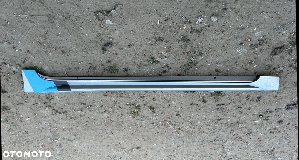 TOYOTA COROLLA XII E21 KOMBI 2019- Listwa progowa prawa Próg PRAWY NAKŁADKA - 1