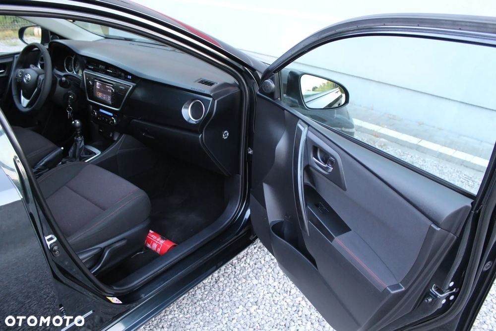Toyota Auris 1.4 D-4D Life - 22
