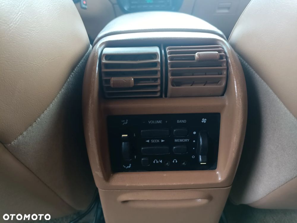 Ford Explorer - 12