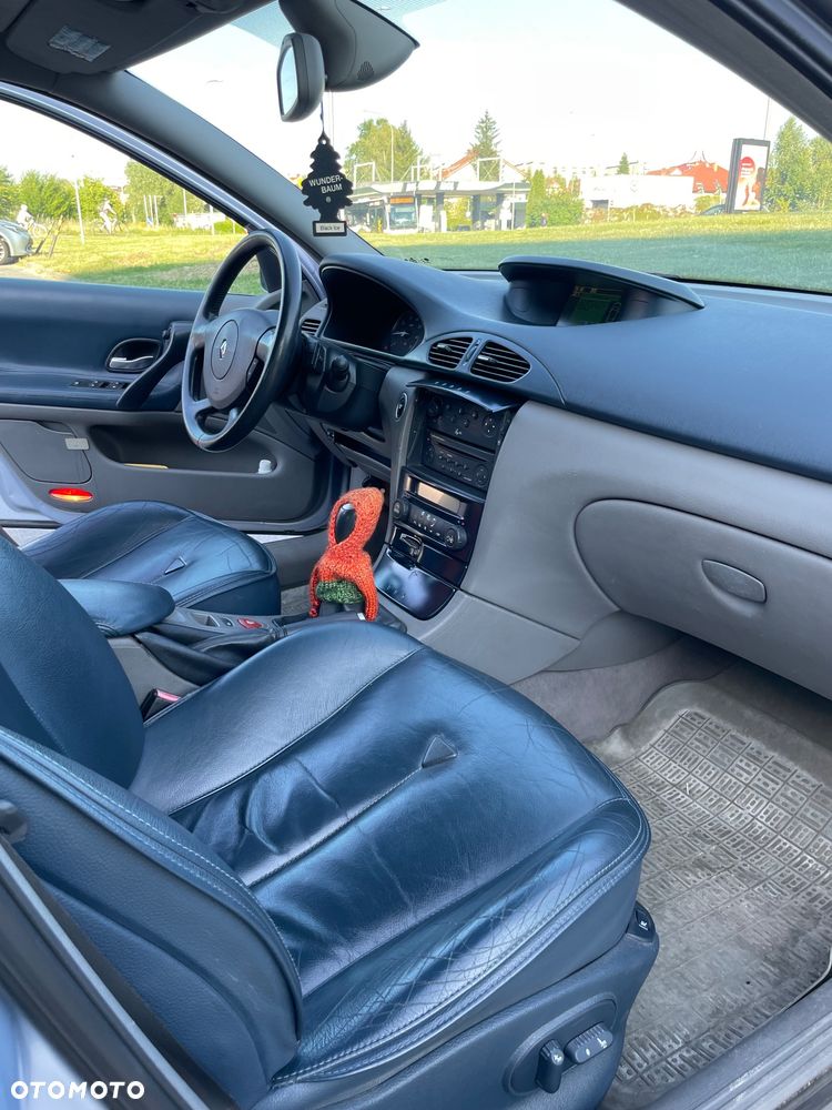 Renault Laguna 2.0 RXT - 16