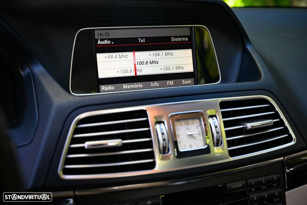 Mercedes-Benz E 200 - 36