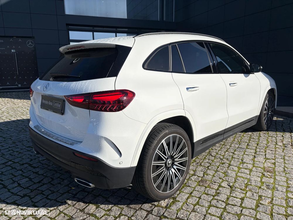 Mercedes-Benz GLA 180 d AMG Line - 3