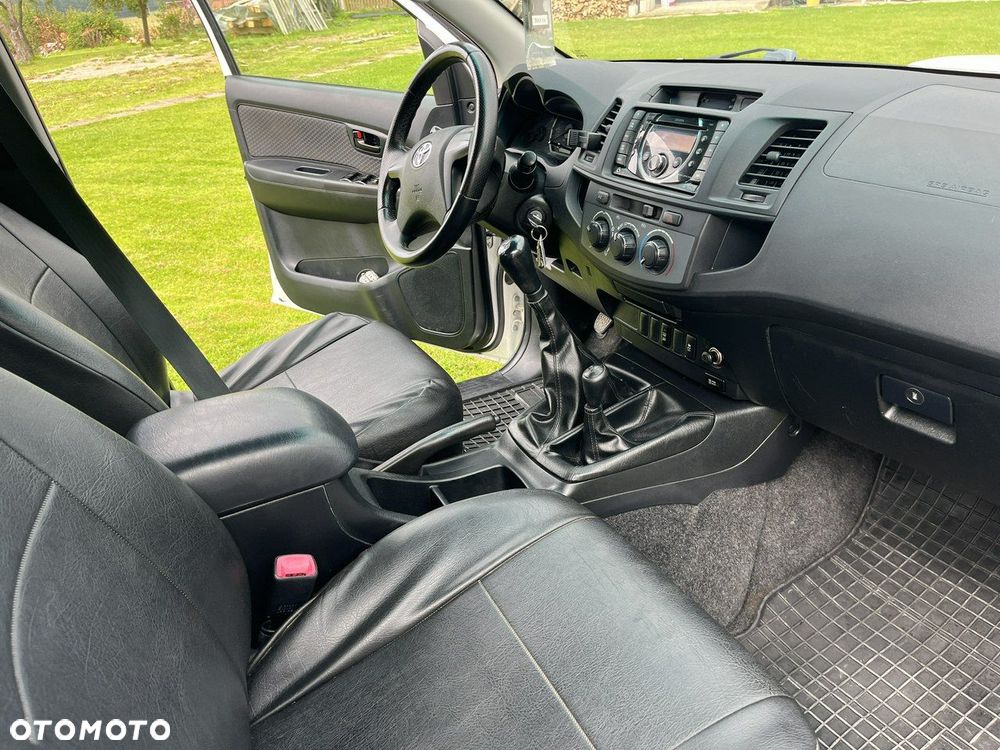 Toyota Hilux - 9