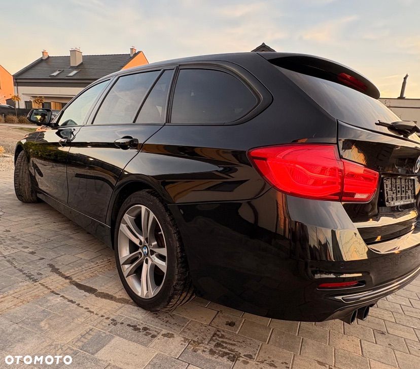 BMW Seria 3 330i Sport Line - 5