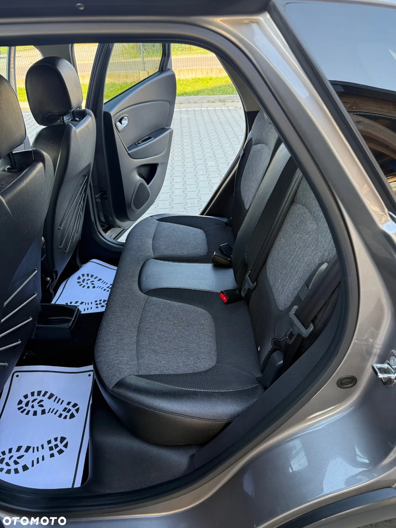 Renault Captur 1.5 dCi Zen EDC - 13