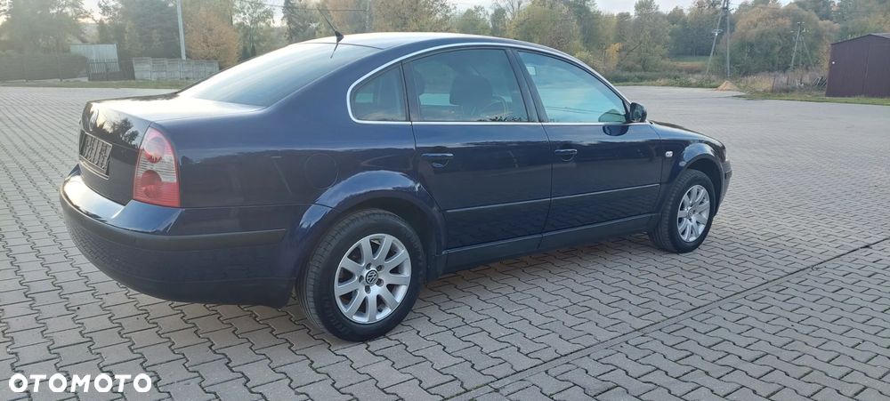 Volkswagen Passat - 15