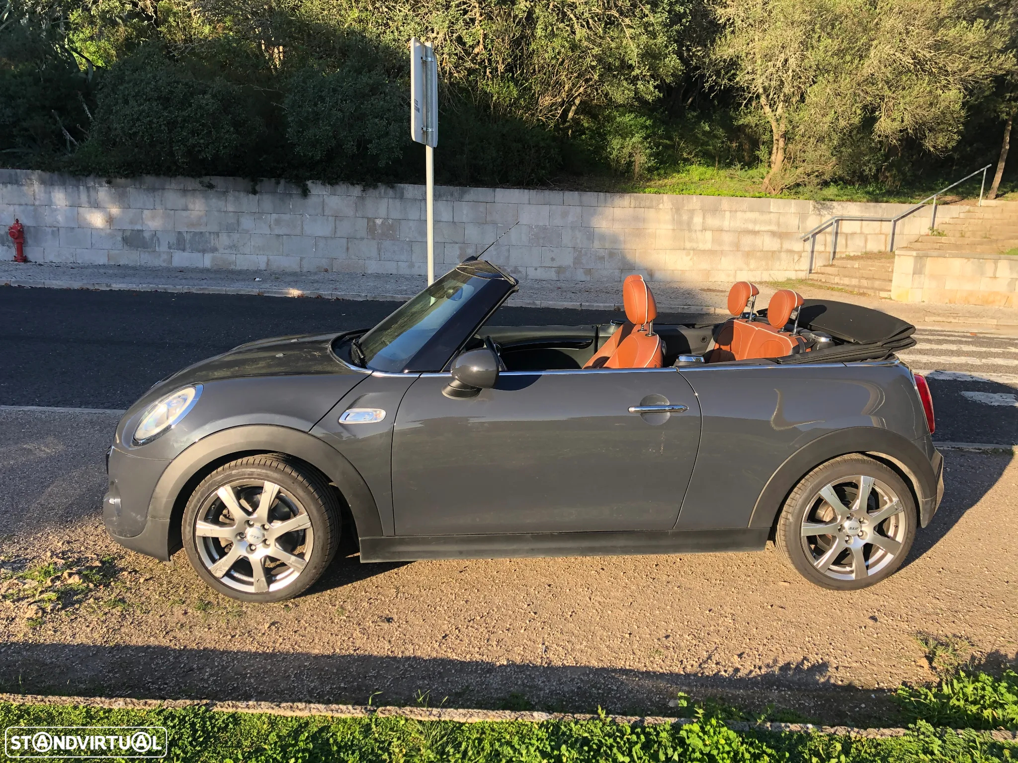 MINI Cabrio Cooper SD Auto - 3
