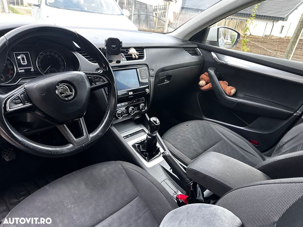 Skoda Octavia 2.0 TDI Ambition - 4