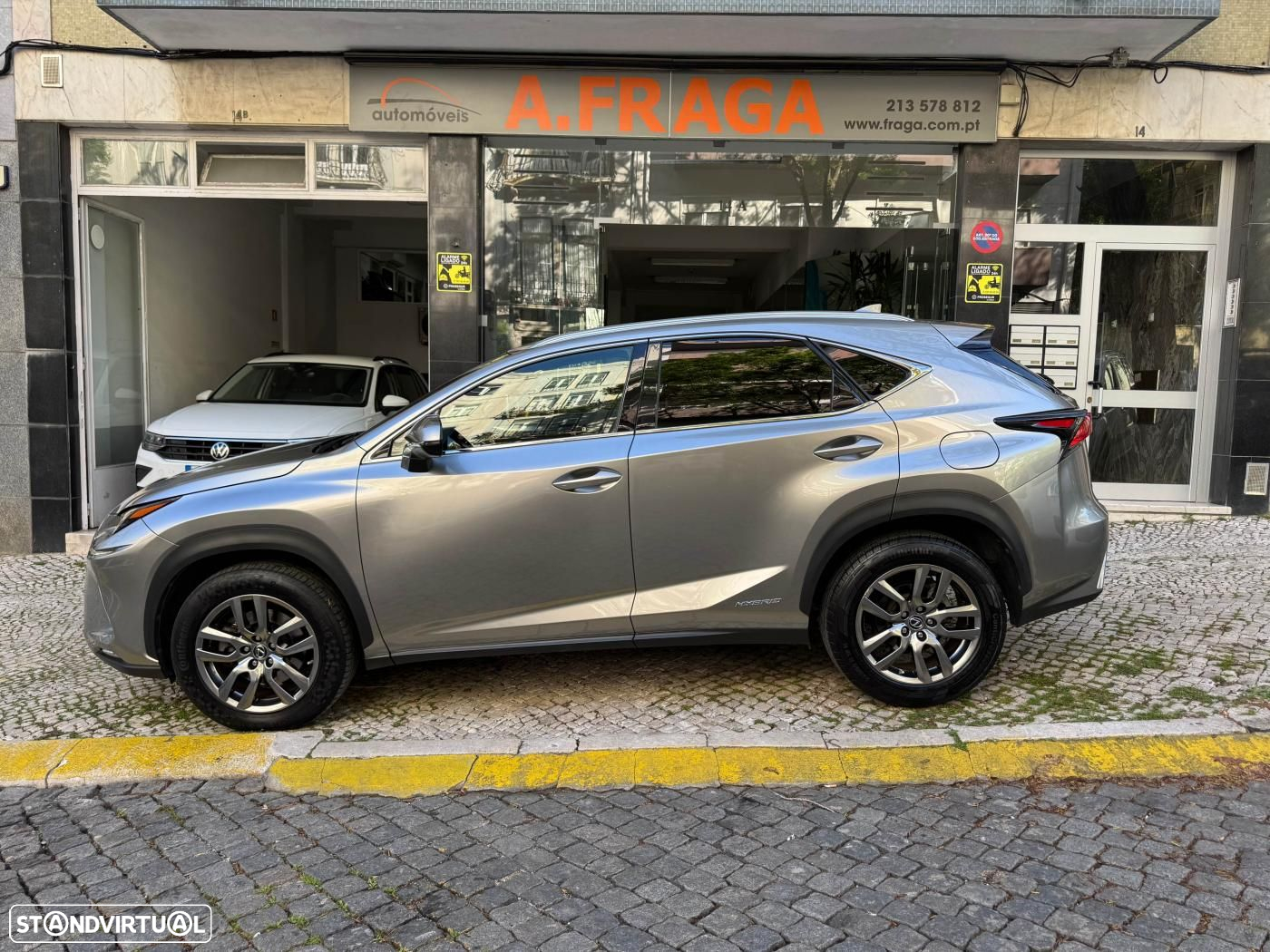 Lexus NX 300h Executive+ - 8