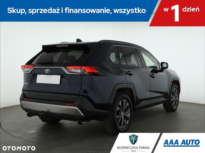 Toyota RAV4 - 7