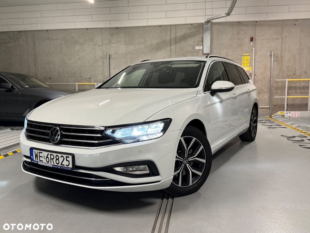 Volkswagen Passat 1.5 TSI EVO Business - 1