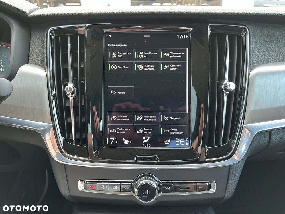 Volvo S90 D4 SCR Momentum Pro - 33